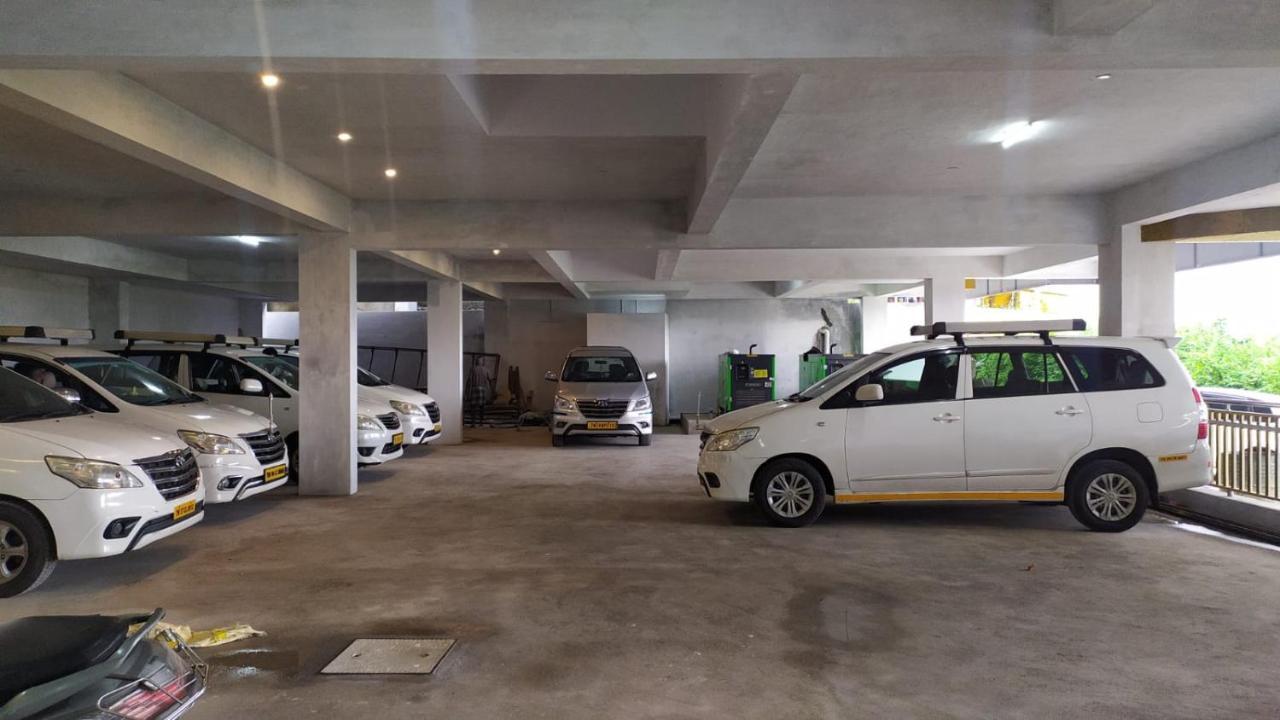 Hotel Sabari Residency Vālpārai Zewnętrze zdjęcie