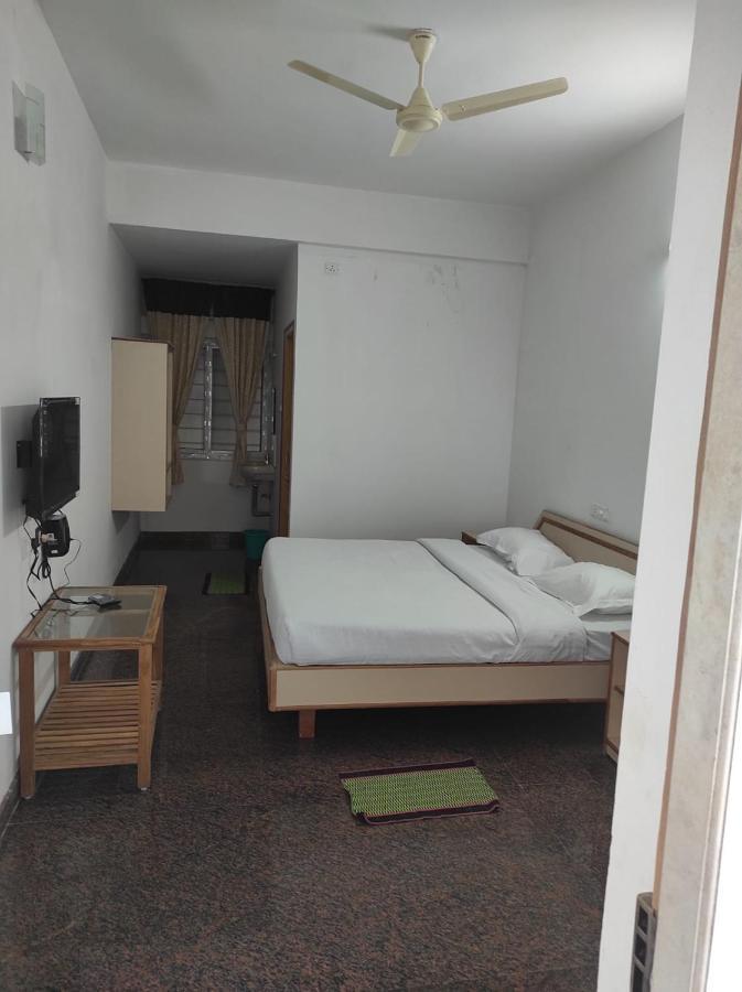Hotel Sabari Residency Vālpārai Zewnętrze zdjęcie